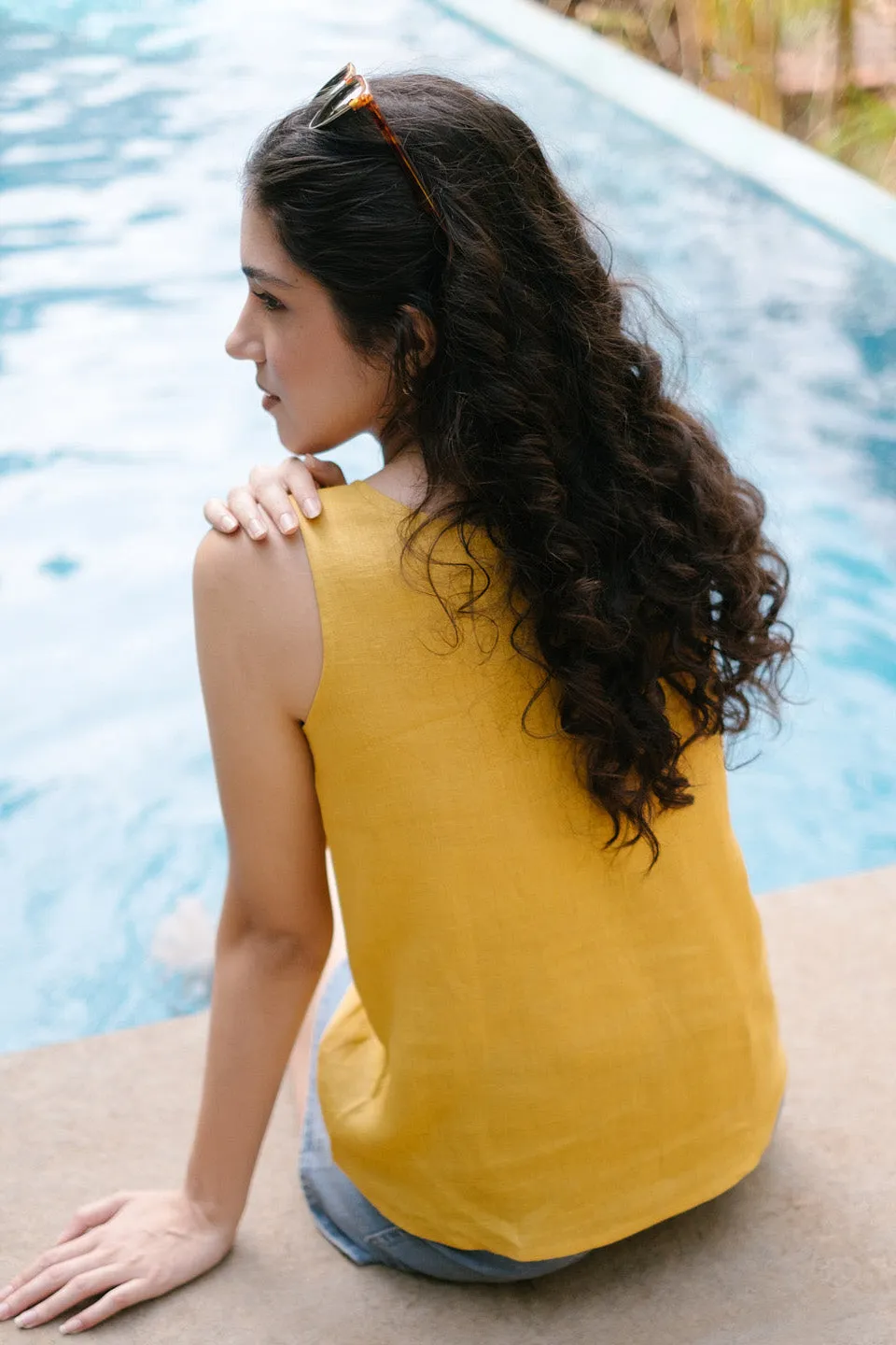 The Linen Round Neck Tank