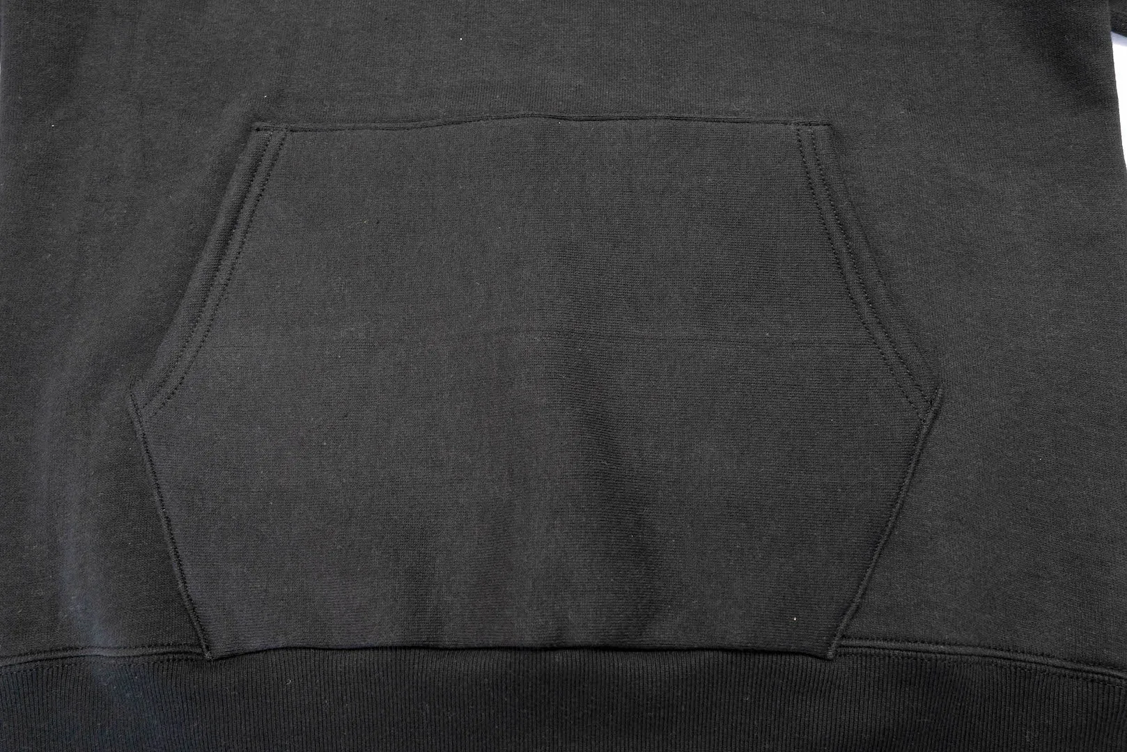 The Strike Gold x CORLECTION 12oz Loopwheeled Pull Over (Black)