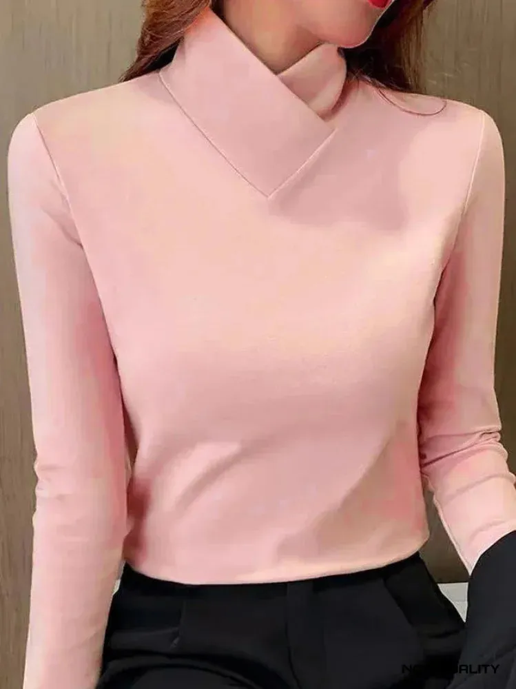 Thea - Sleek Turtleneck Top