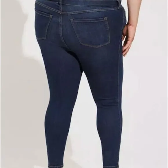 Torrid MidFit Super Skinny Super Soft High-Rise Jeans in Basin Blue – 26T NWT