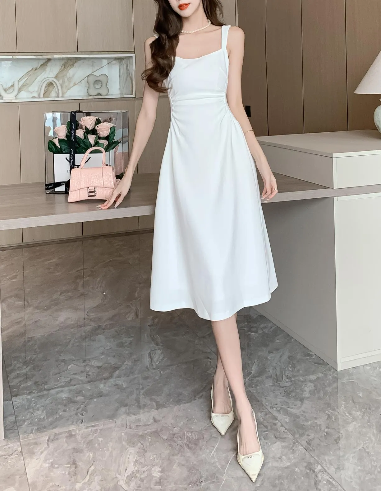 Trendy Poplin Dress with a Flattering Waist