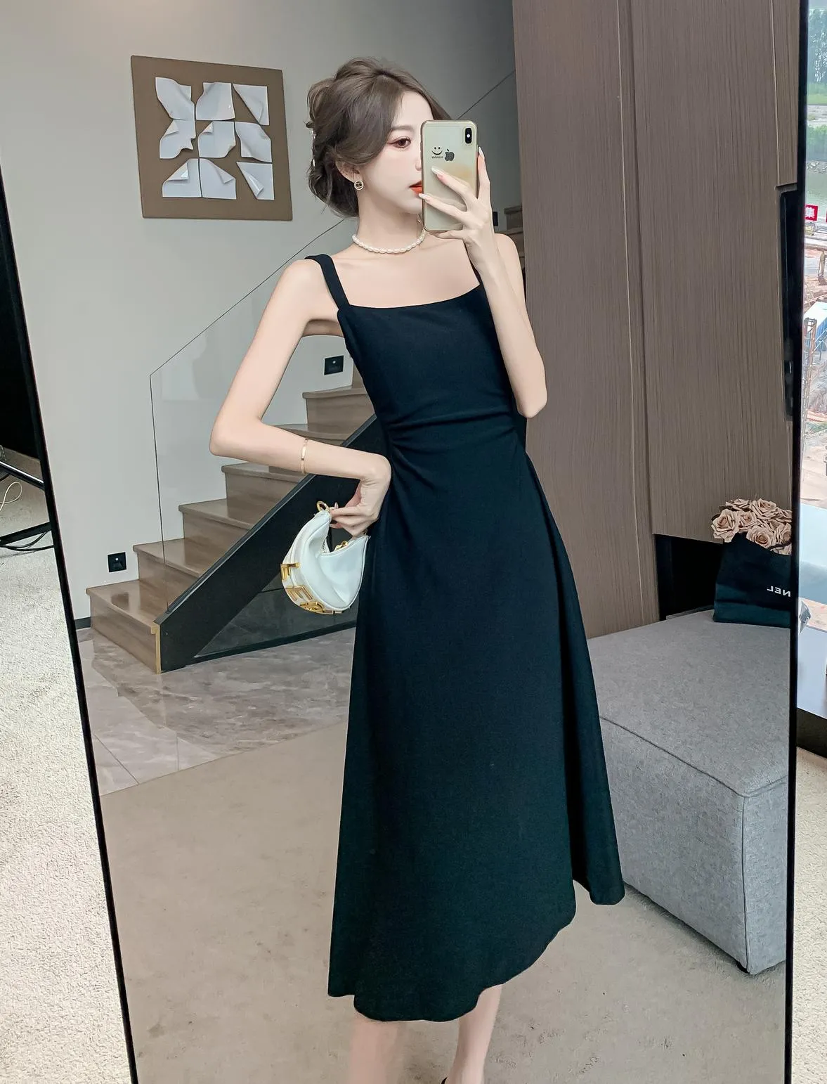Trendy Poplin Dress with a Flattering Waist