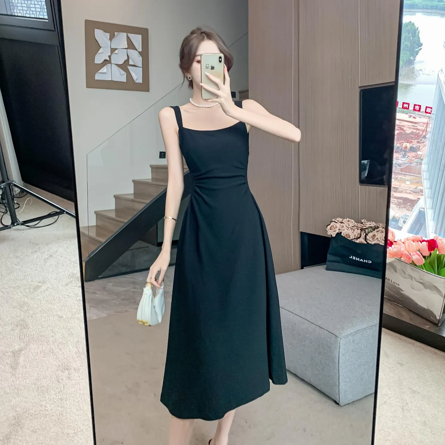 Trendy Poplin Dress with a Flattering Waist