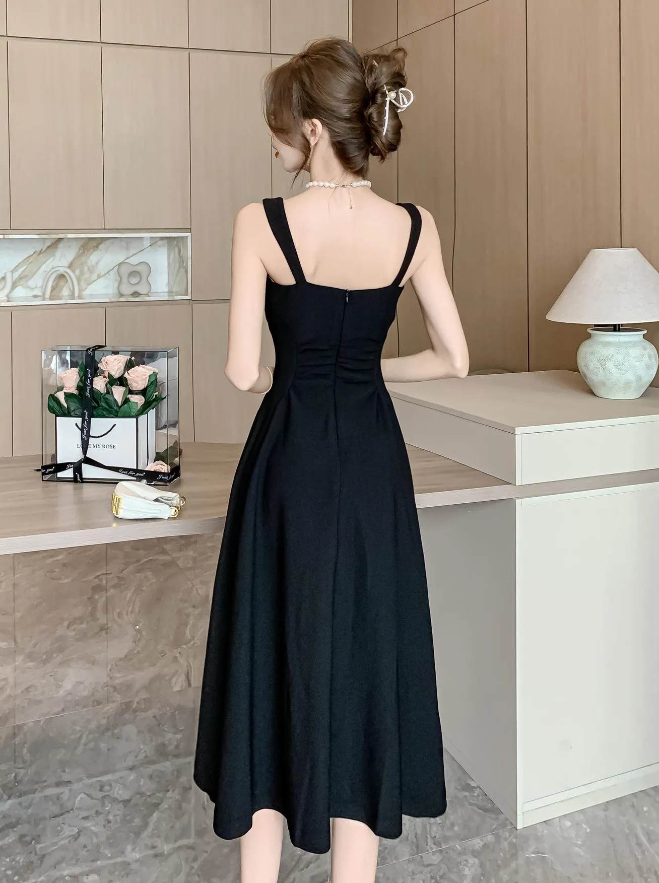 Trendy Poplin Dress with a Flattering Waist