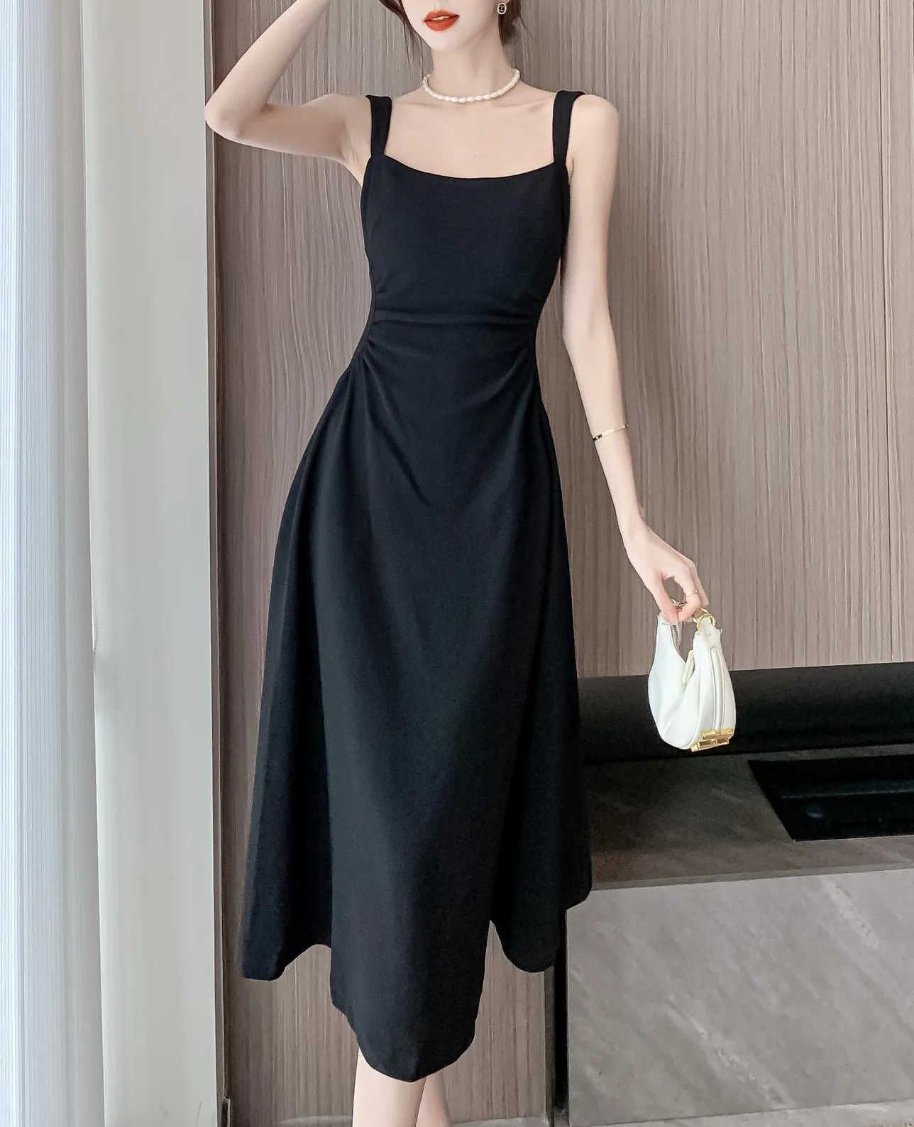 Trendy Poplin Dress with a Flattering Waist