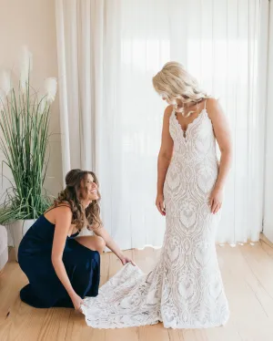 Unique Lace Fitted Wedding Dress Mermaid Detachable Off The Shoulder Flutter Sleeves Sexy Bridal Gowns for Women