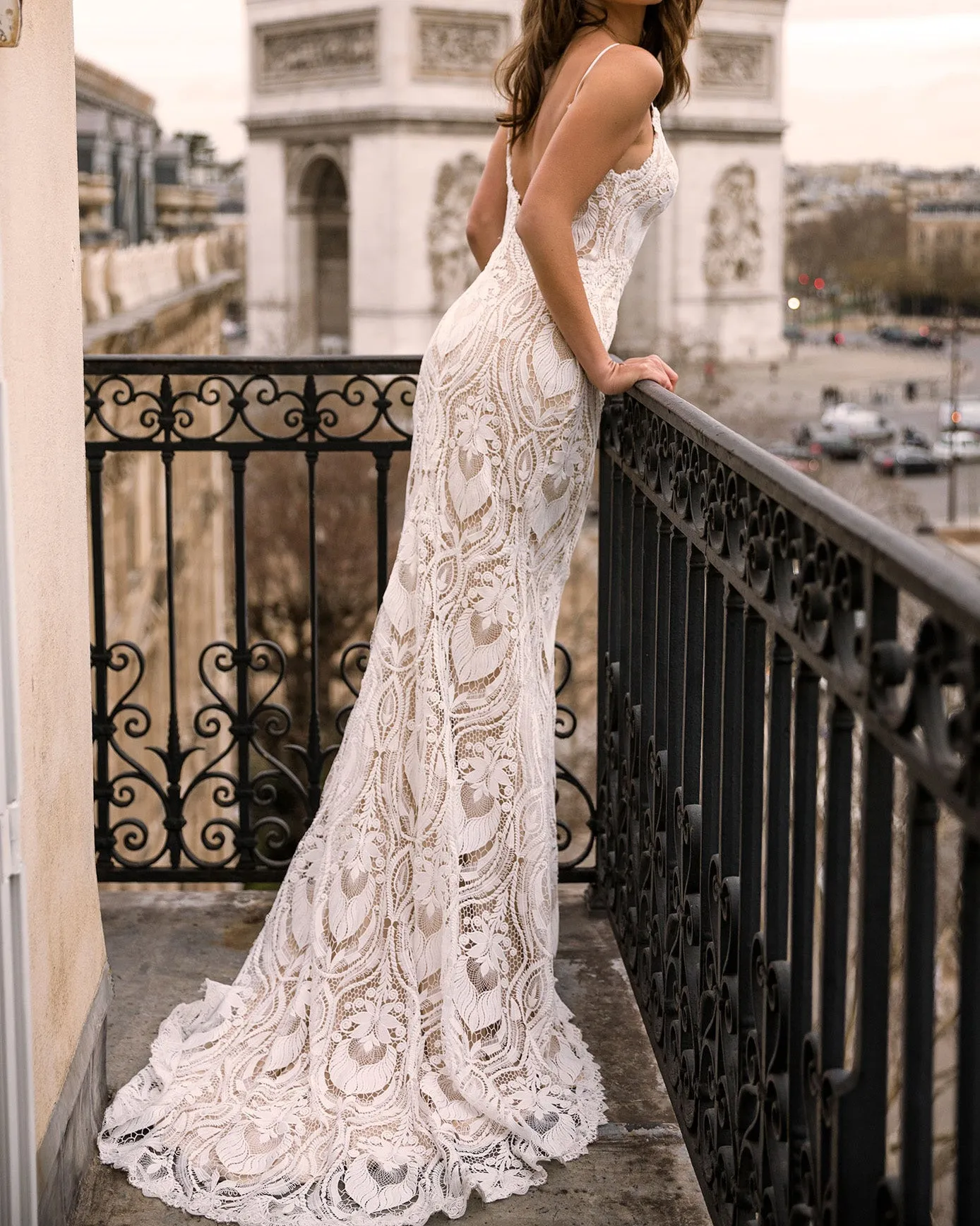 Unique Lace Fitted Wedding Dress Mermaid Detachable Off The Shoulder Flutter Sleeves Sexy Bridal Gowns for Women
