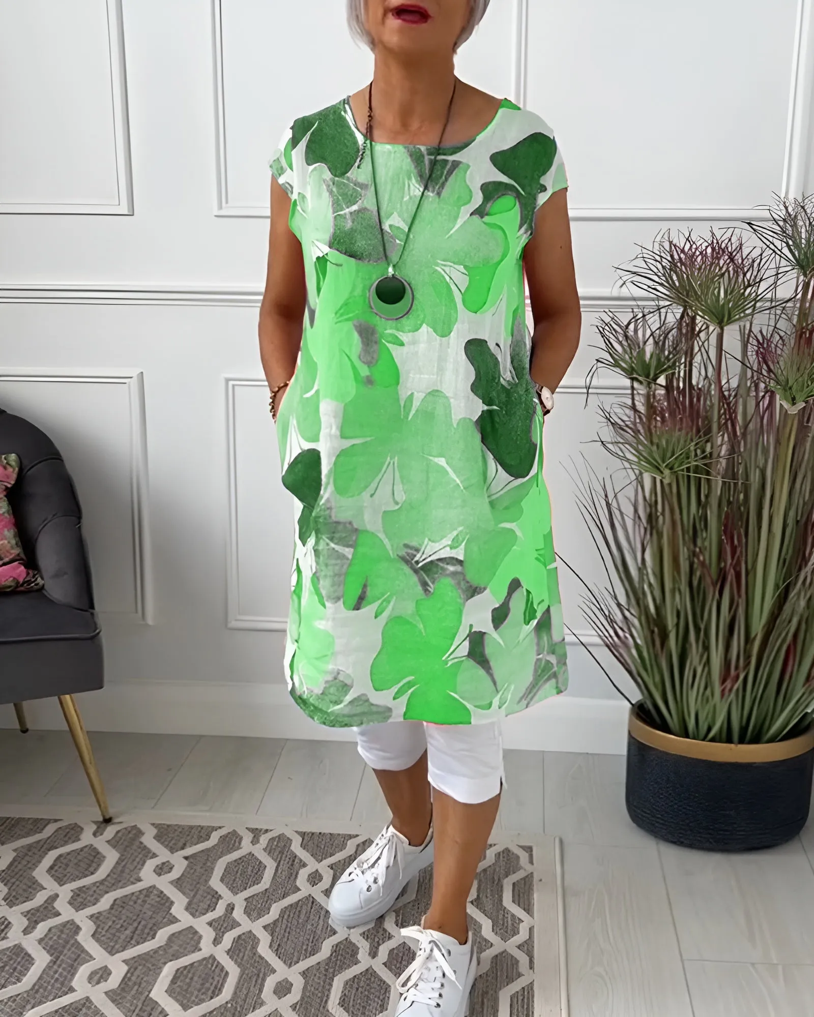 Valeria® | Multicolored Relaxed Long Floral Top