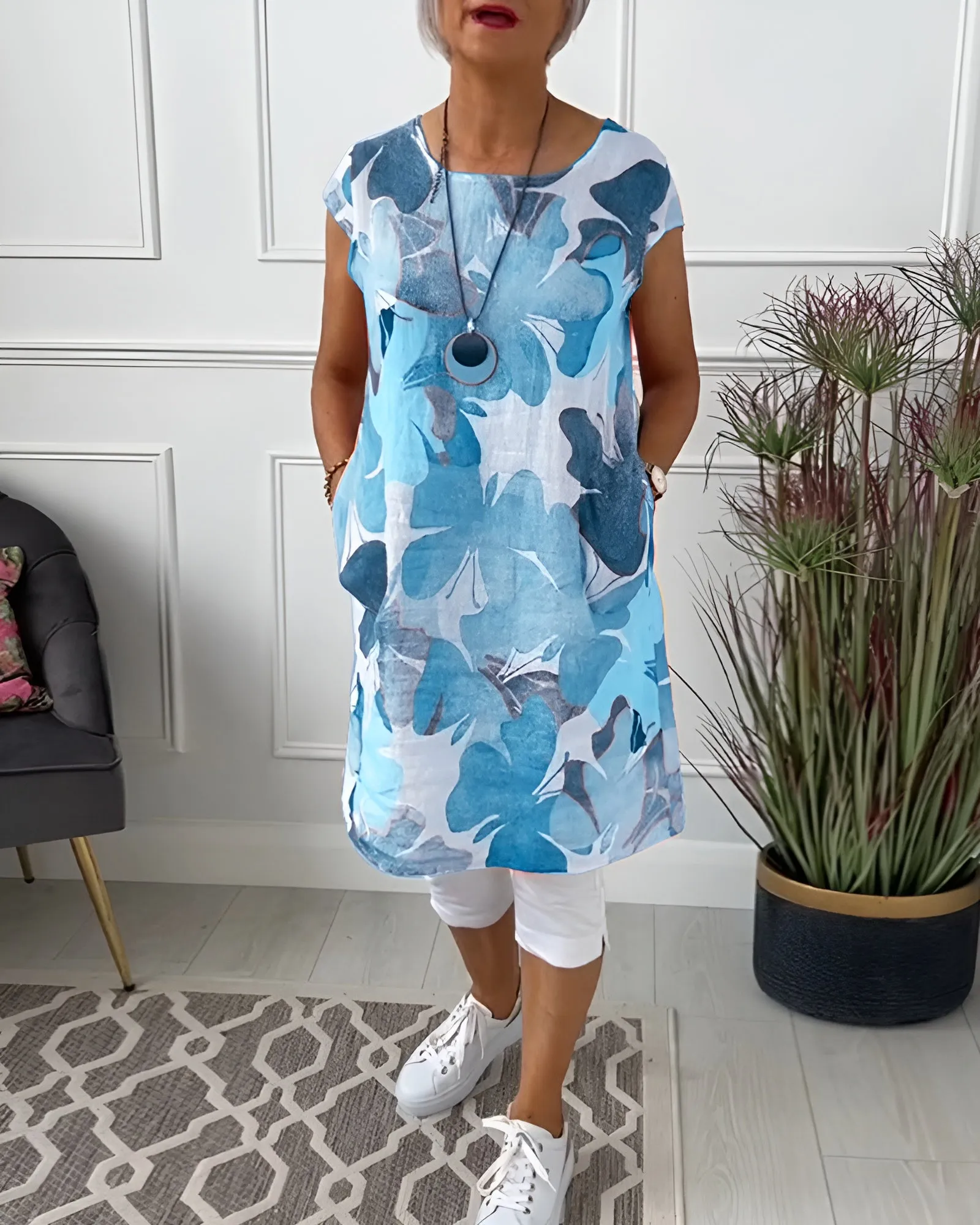 Valeria® | Multicolored Relaxed Long Floral Top
