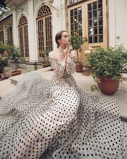 Vintage Lace Black And White Polka Dots Evening Dress Long Sleeves High Neck Arabic Kaftan Dubai Prom Dresses Formal Gowns