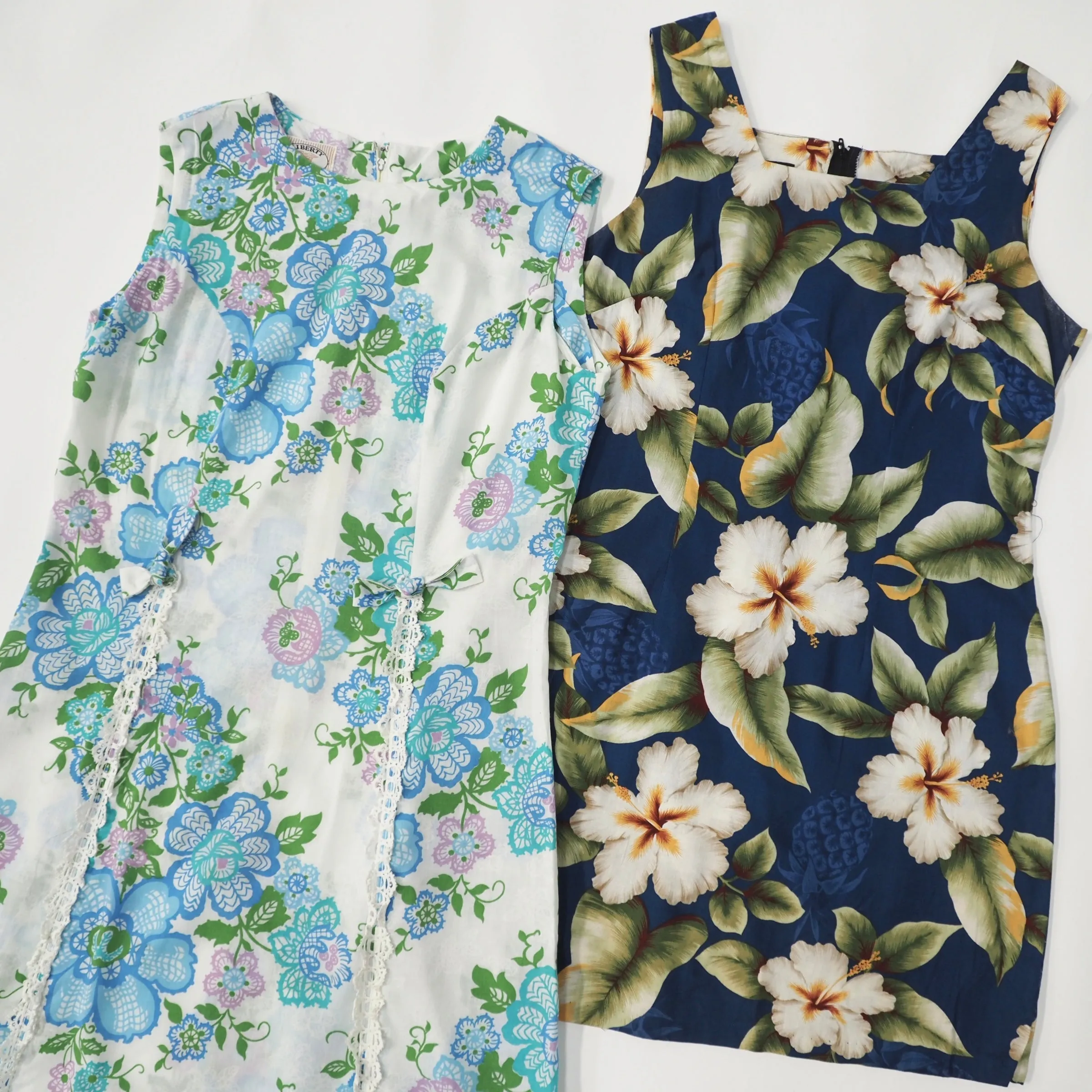 Vintage Ladies Dresses - 60 Pieces