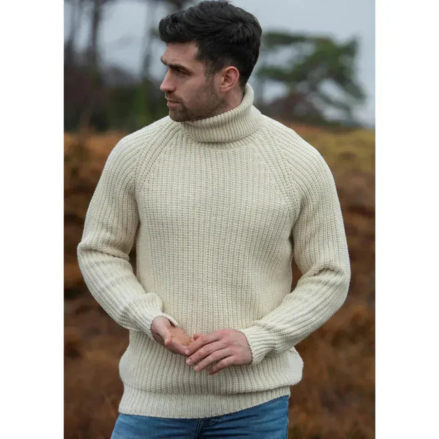 Warm - men's jumper with high collar